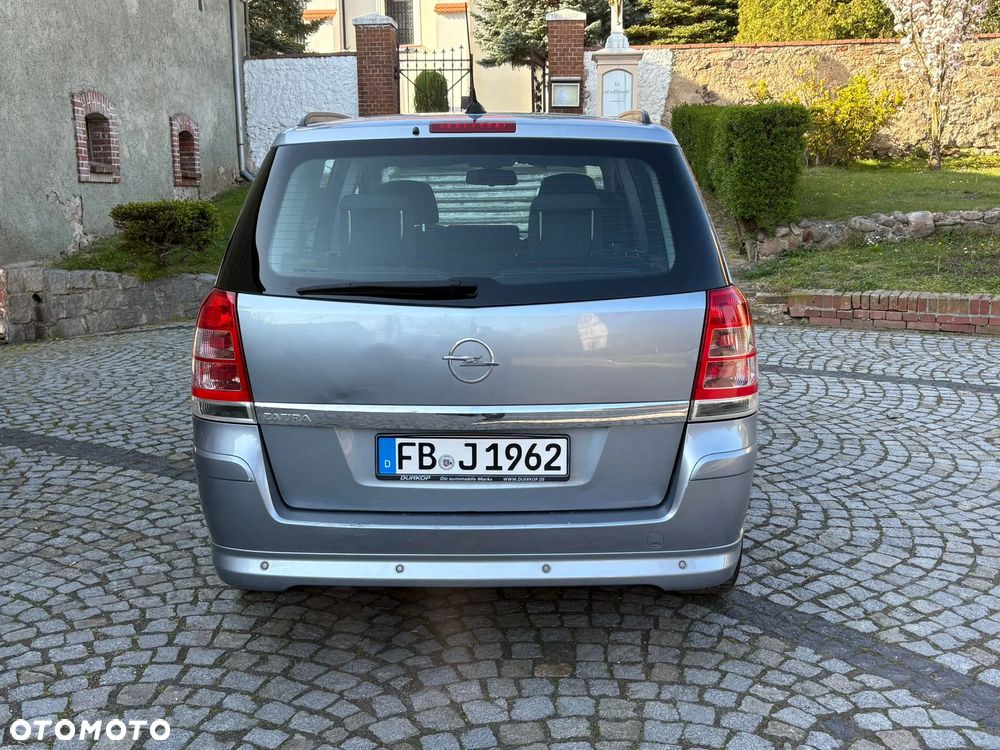 Opel Zafira 1.8 Easytronic Family Plus - 6