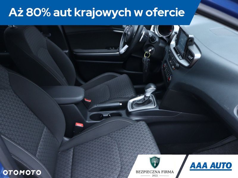 Kia Ceed - 10