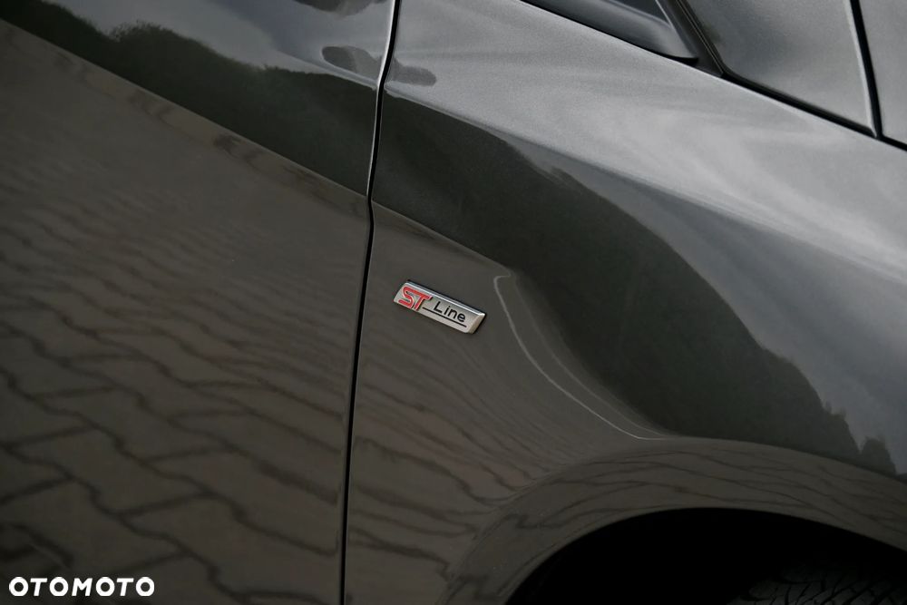 Ford Focus 1.5 EcoBoost ST-Line - 11