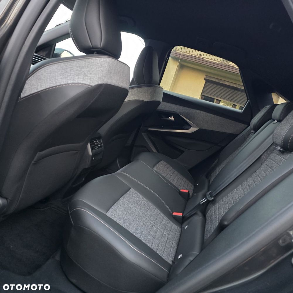 Peugeot 3008 73kWh Business - 13