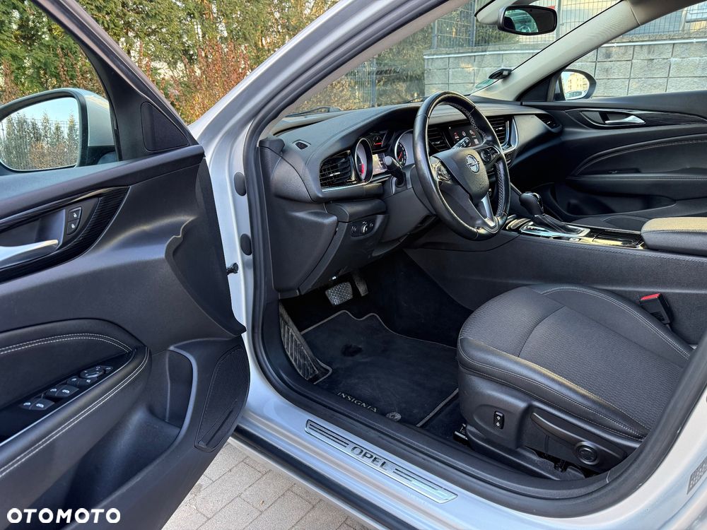 Opel Insignia 2.0 CDTI automatik Business Innovation - 17