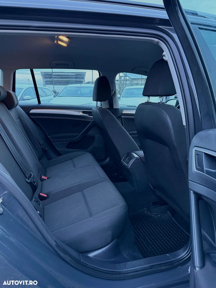 Volkswagen Golf 1.0 TSI OPF Comfortline - 17