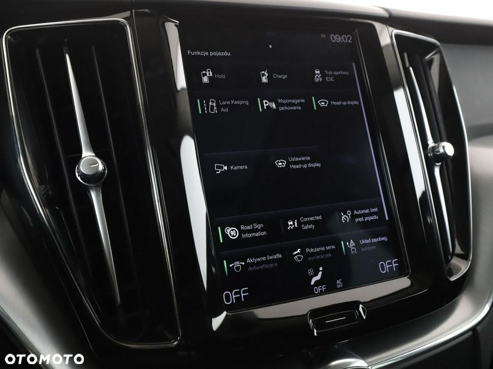 Volvo XC 60 T8 Plug-In Hybrid AWD Inscription - 28