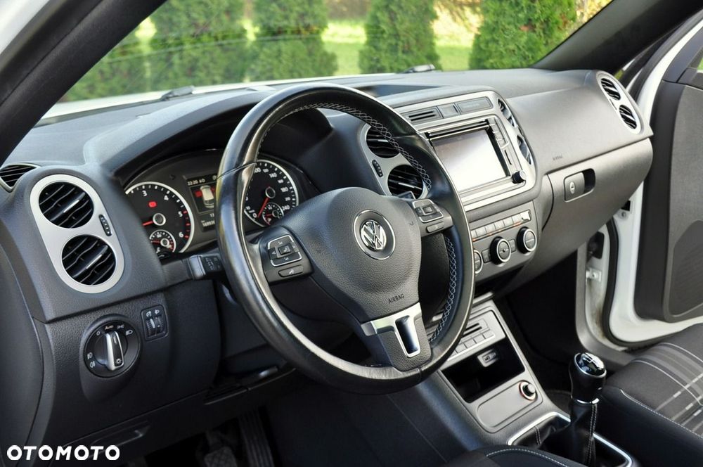 Volkswagen Tiguan - 24