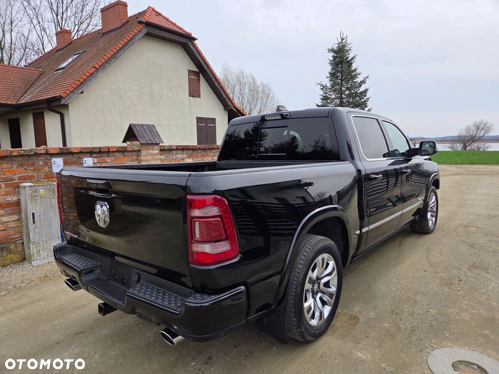 RAM 1500 Crew Cab Shortbed Limited - 18