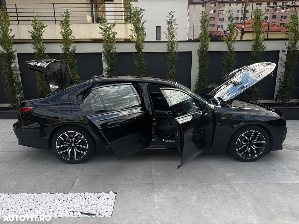 BMW i7 - 15