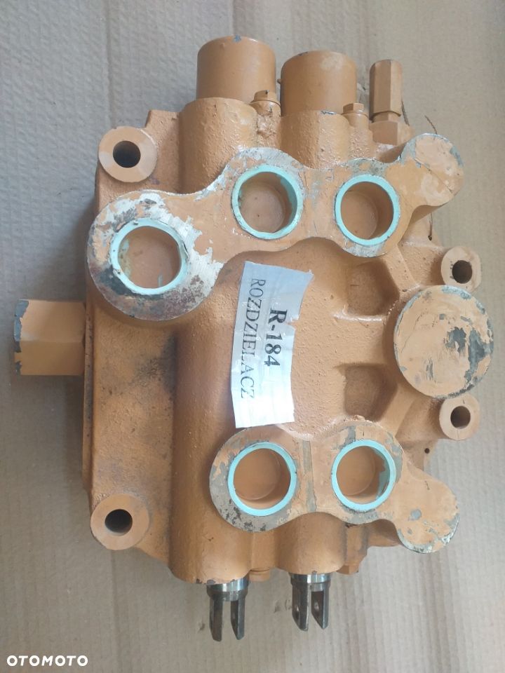 Rozdzielacz R-184 - 1