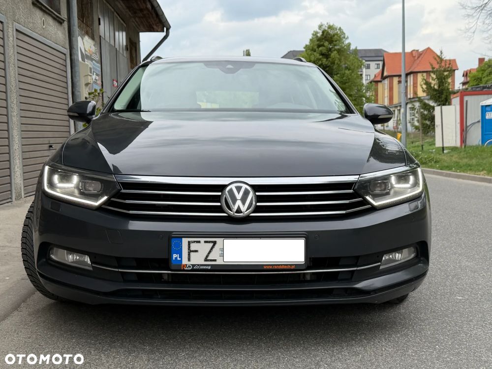 Volkswagen Passat - 29