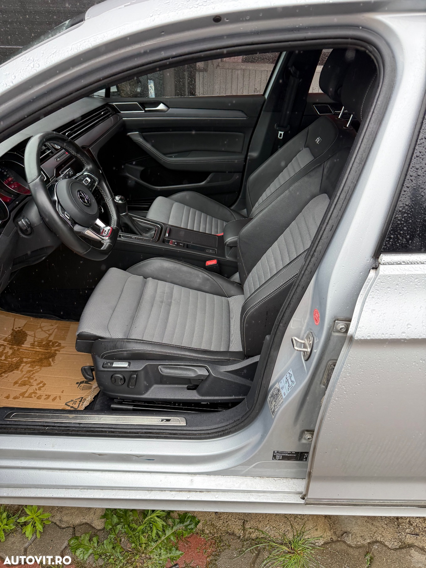 Volkswagen Passat Variant 2.0 TDI R Executive - 12