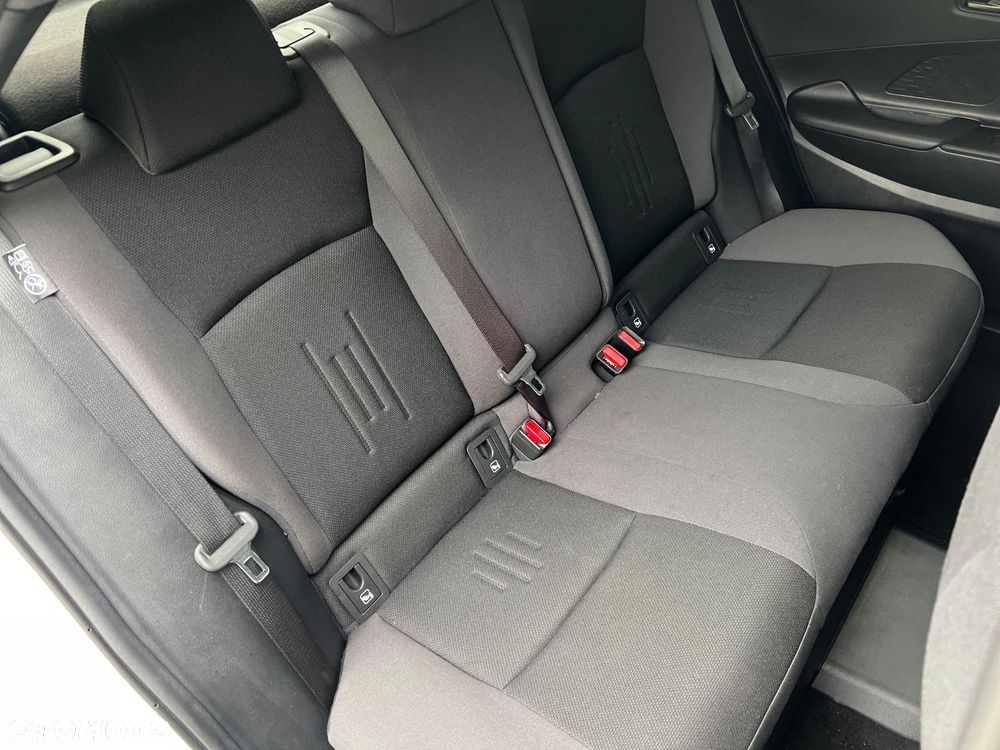 Toyota C-HR 2.0 PHEV Dynamic Force Comfort Plus - 25