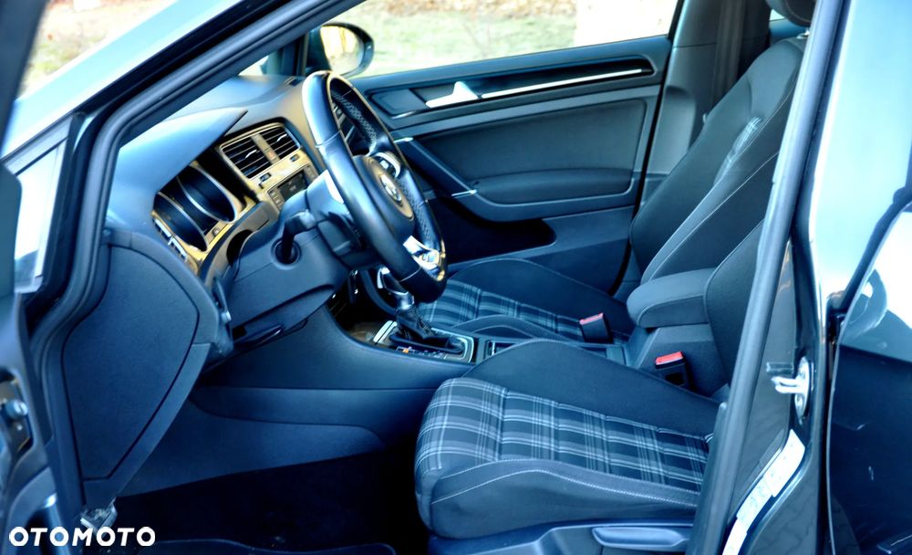 Volkswagen Golf GTD 2.0 TDI SCR DSG - 23