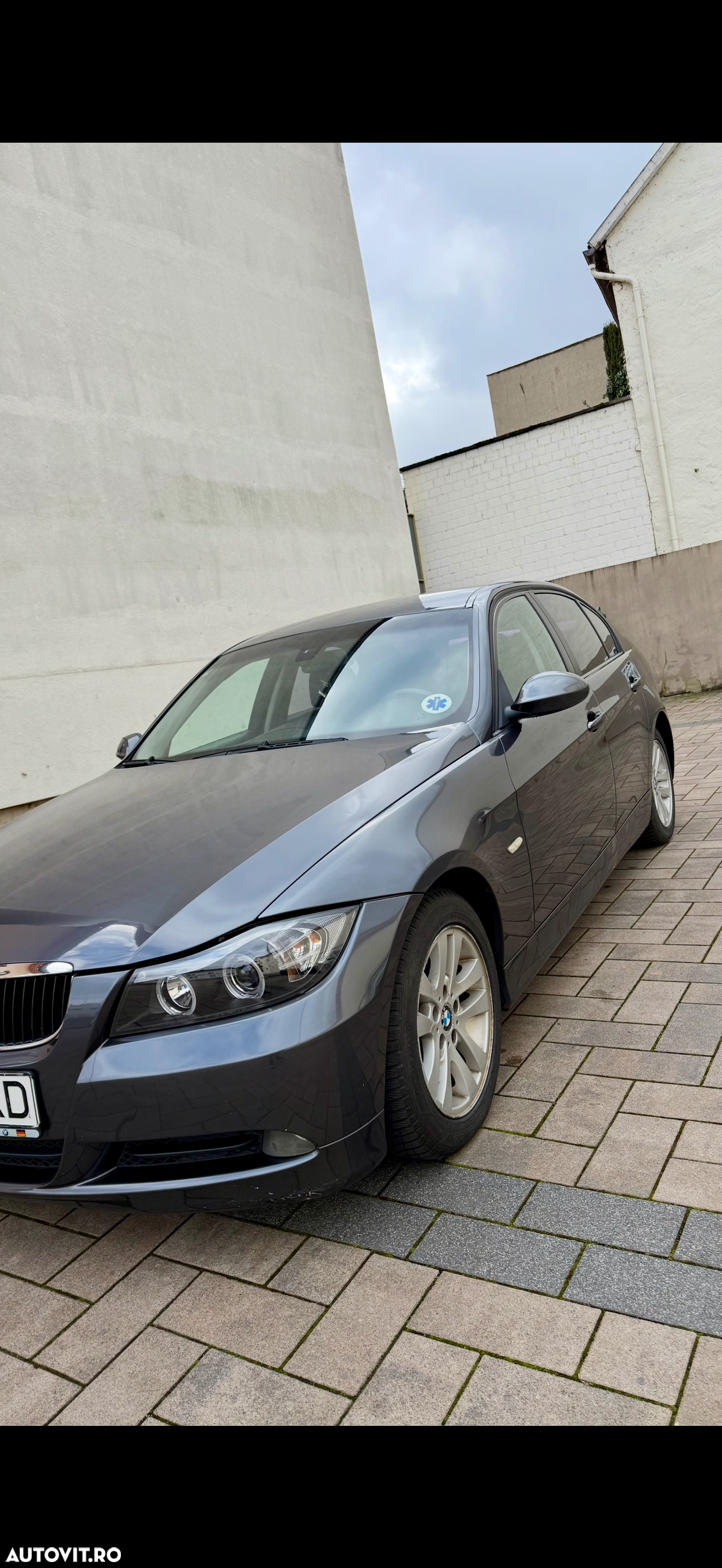 BMW Seria 3 320d - 11