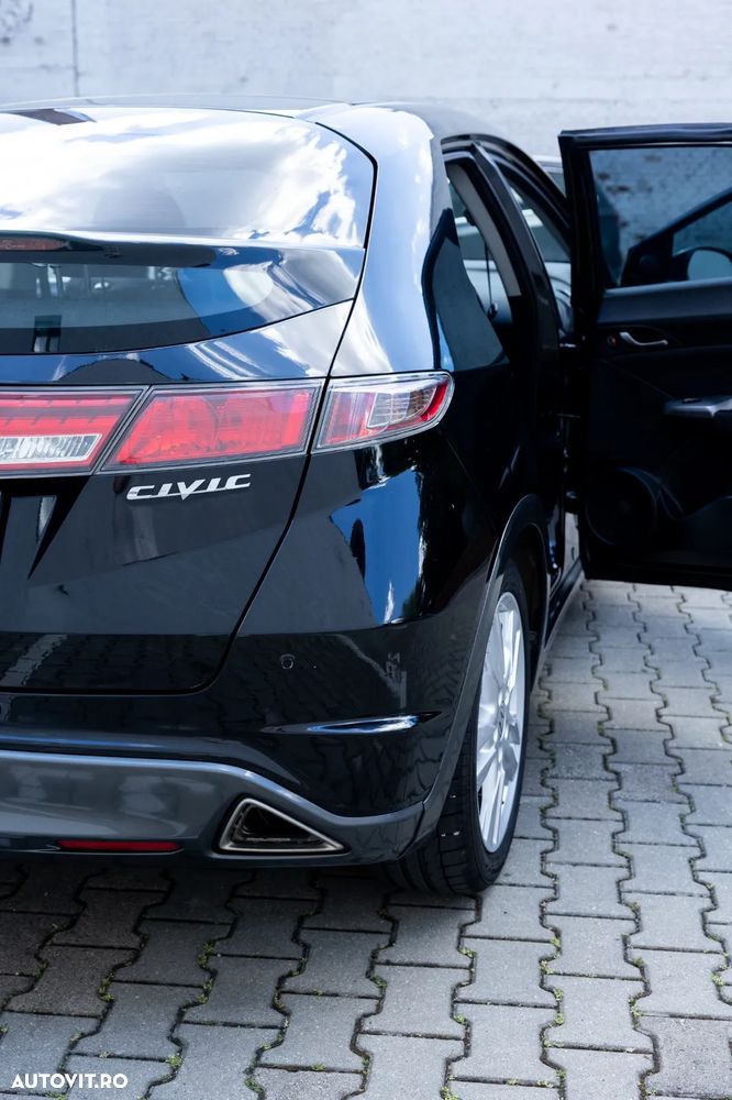 Honda Civic 1.8i-VTEC Executive - 6
