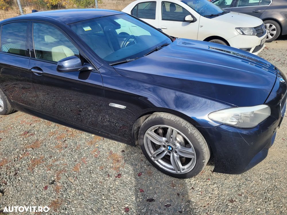 BMW Seria 5 525d xDrive - 9