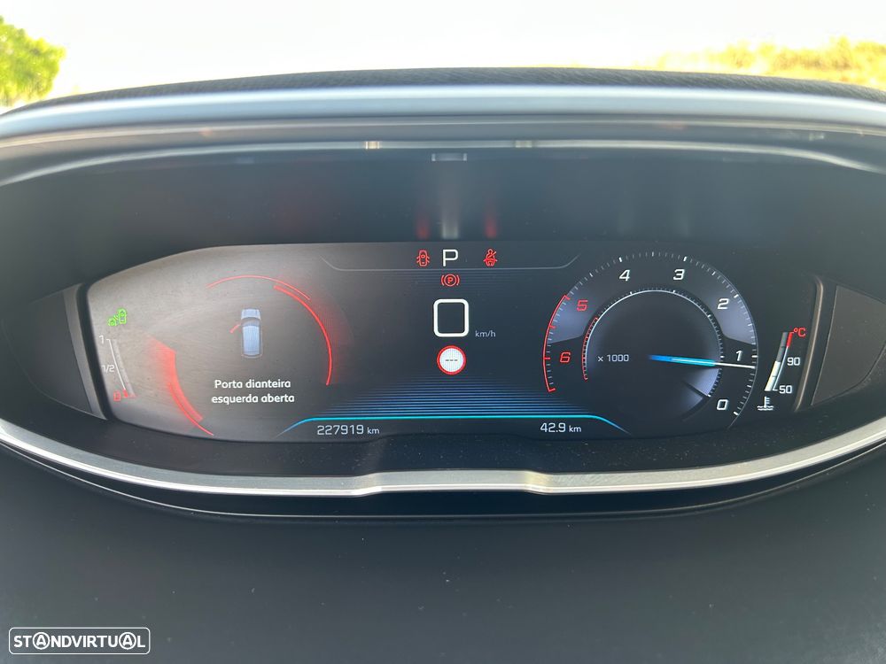 Peugeot 3008 BlueHDi 120 EAT6 Stop & Start Allure - 20
