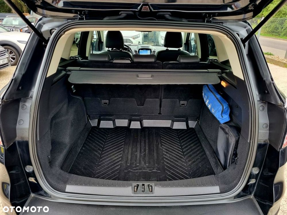 Ford Kuga 1.5 EcoBoost 2x4 Titanium - 13