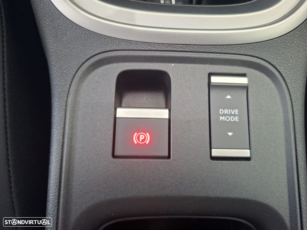 Jeep Avenger 1.2 T Hybrid 4xe Overland - 19