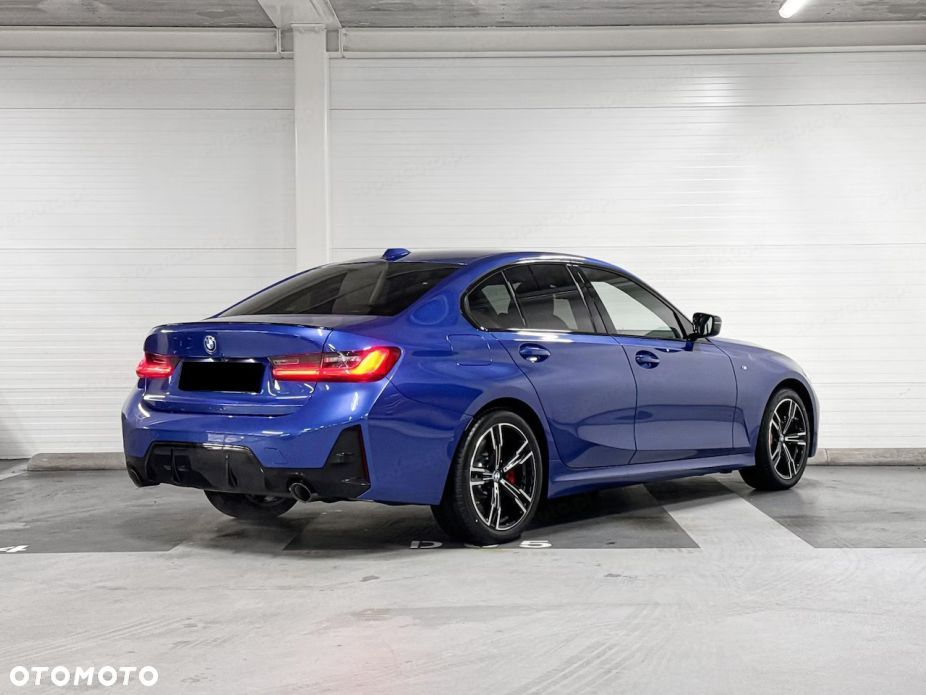 BMW Seria 3 330i xDrive M Sport - 6