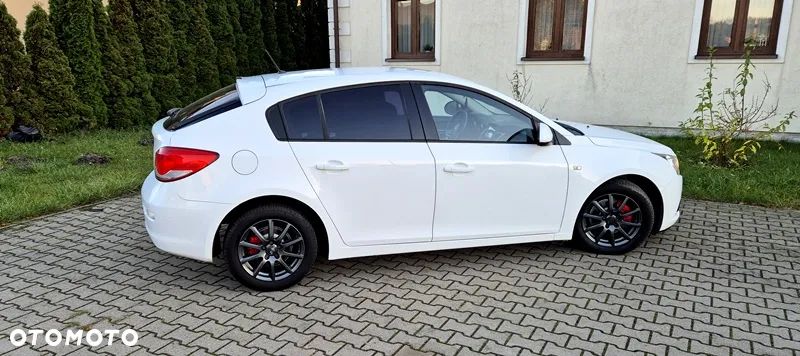 Chevrolet Cruze 1.6 LT+ - 34