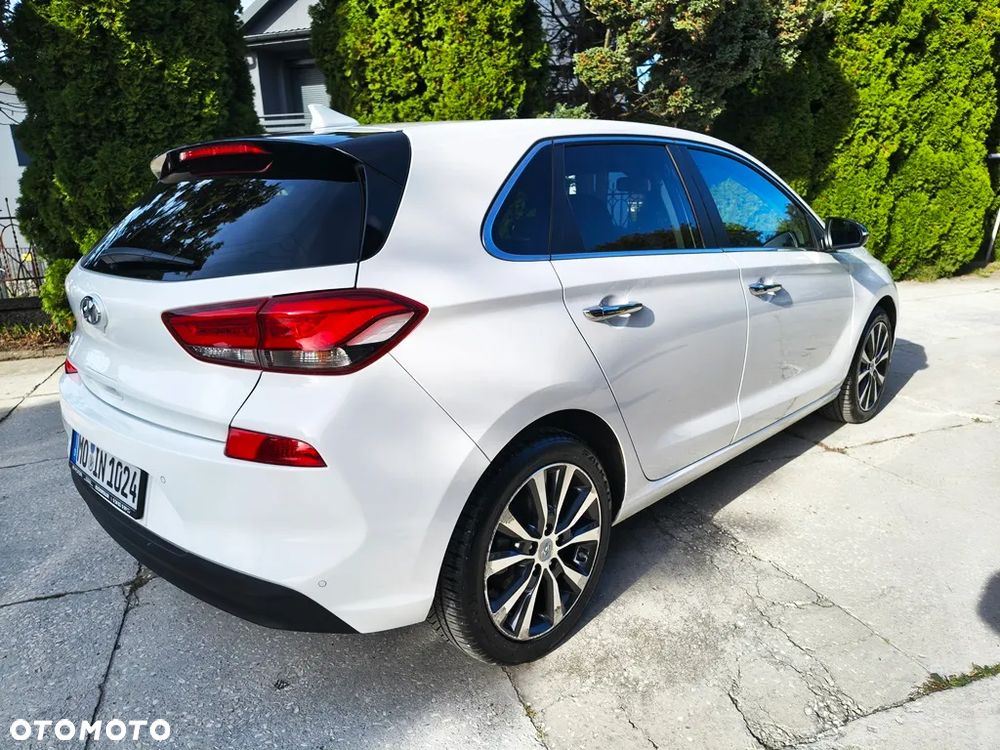 Hyundai i30 1.0 T-GDI Intro Edition - 12