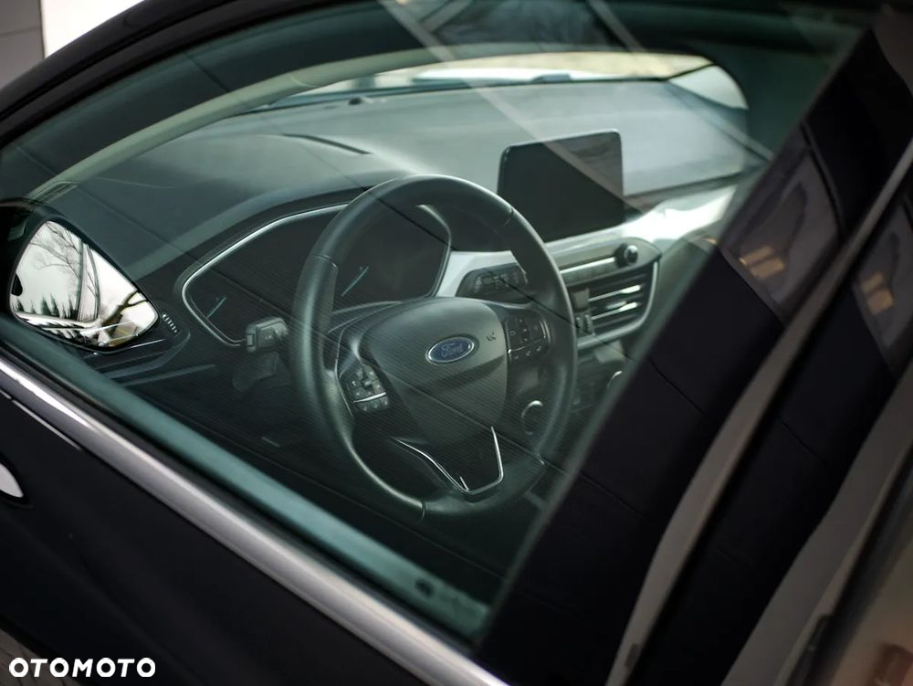 Ford Focus 2.0 EcoBlue Active Business - 11