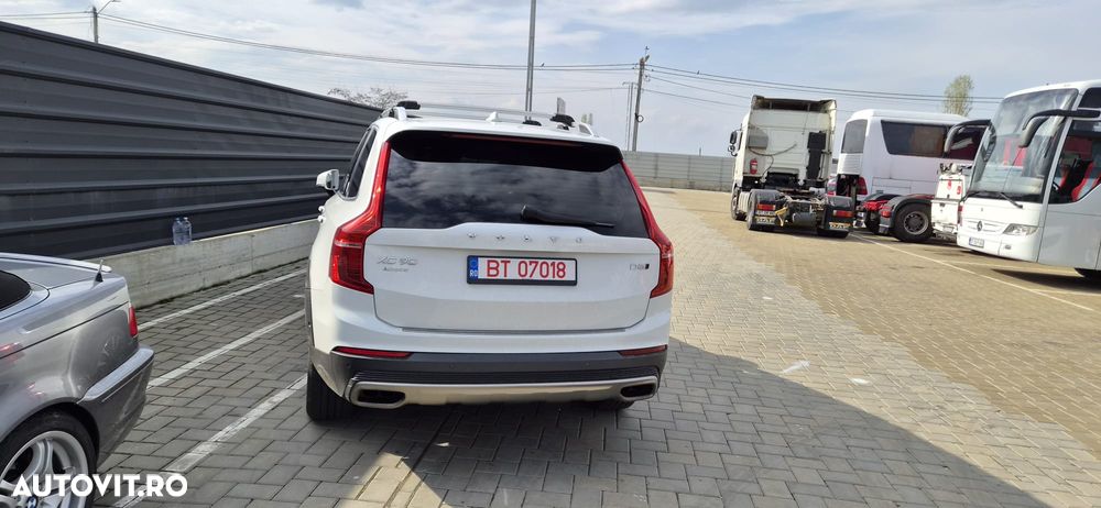 Volvo XC 90 D5 AWD Geartronic Momentum - 9
