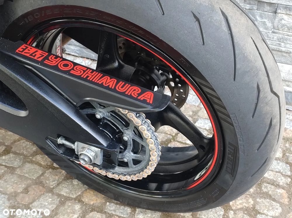 Suzuki GSX-R - 28