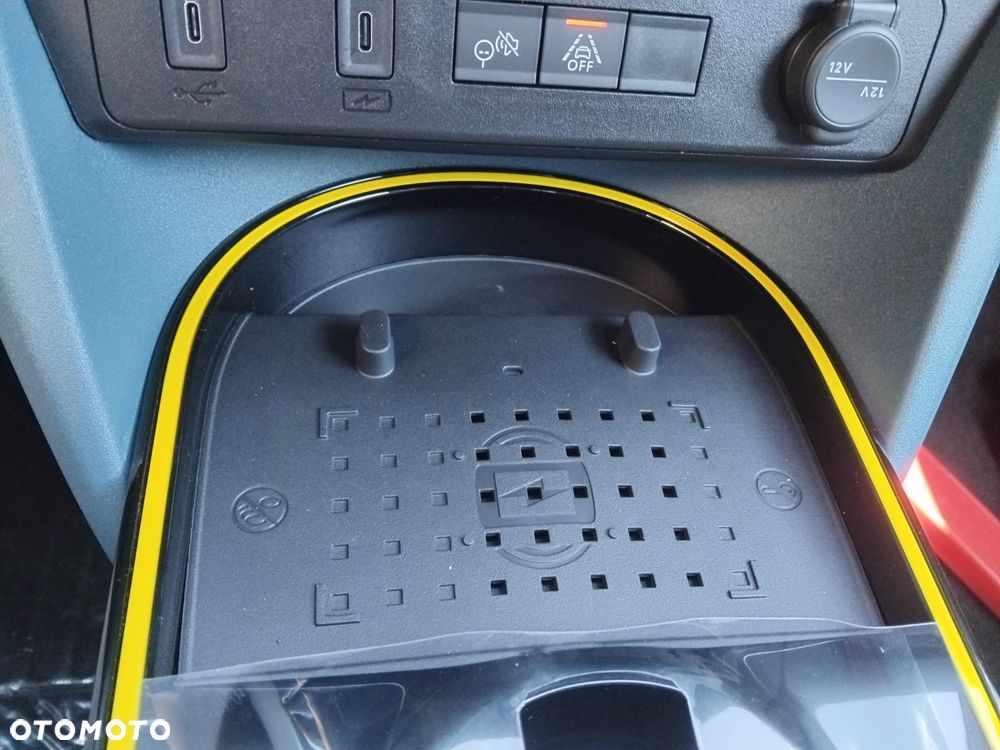 Fiat Grande Panda 1.2 mHEV La Prima eDCT - 17