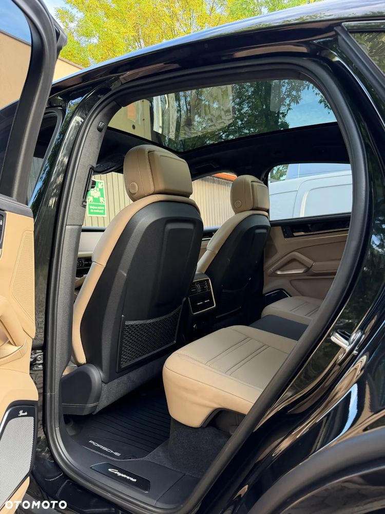 Porsche Cayenne E-Hybrid PHEV - 13