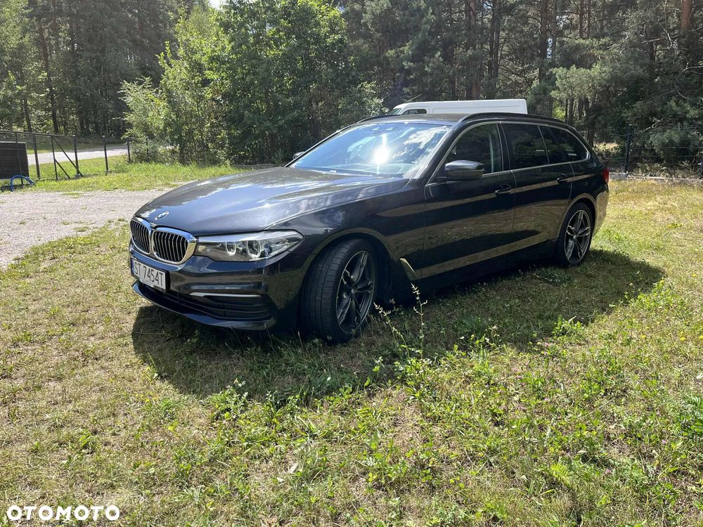 BMW Seria 5 530i Touring - 36