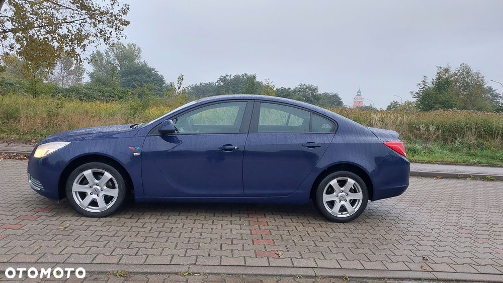 Opel Insignia 2.0 CDTI - 11