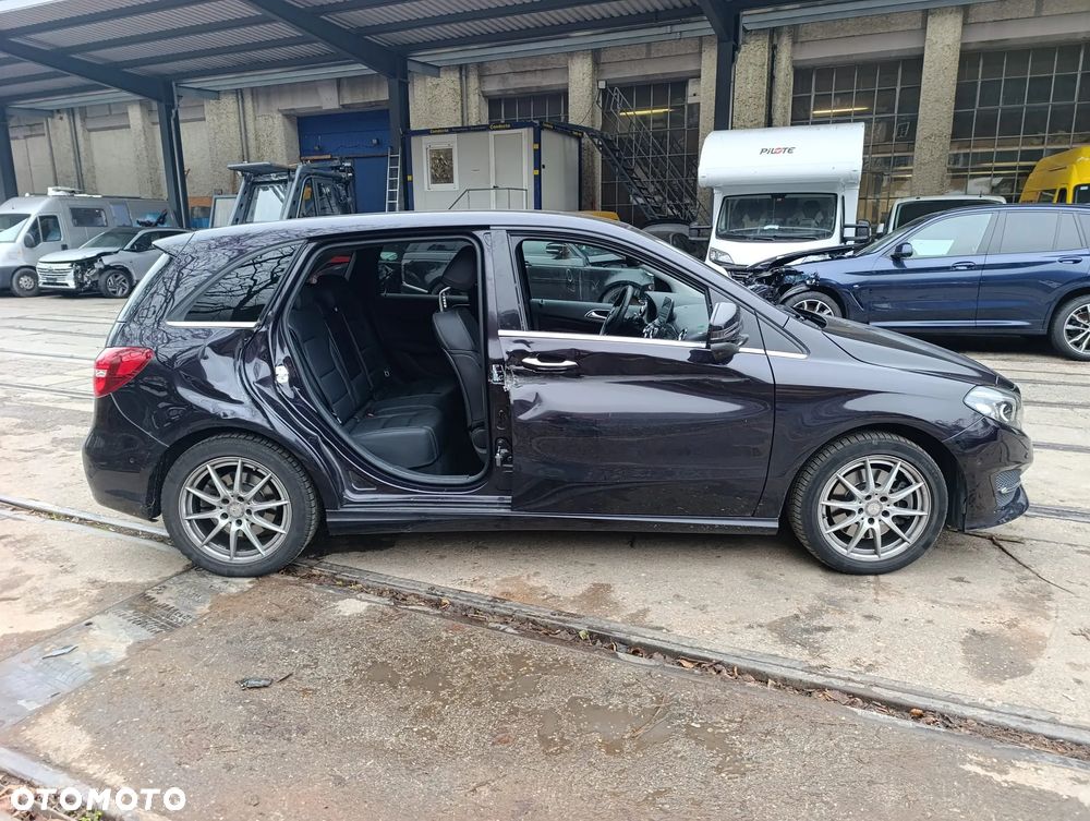 Mercedes-Benz Klasa B 250 4Matic 7G-DCT - 6