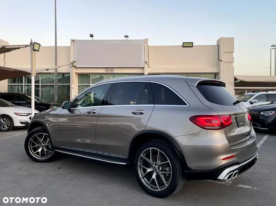 Mercedes-Benz GLC 300 4Matic 9G-TRONIC Exclusive - 5