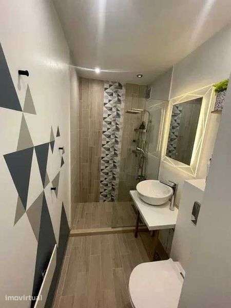 Arrenda-se apartamento T1 moderno e mobilado - Grande imagem: 4/5