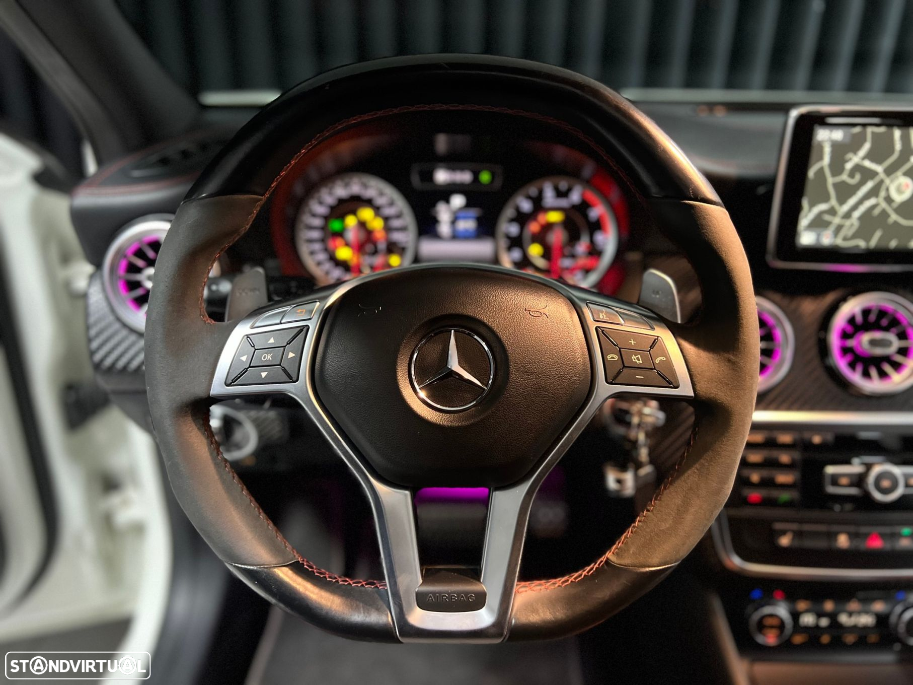 Mercedes-Benz A 45 AMG - 16