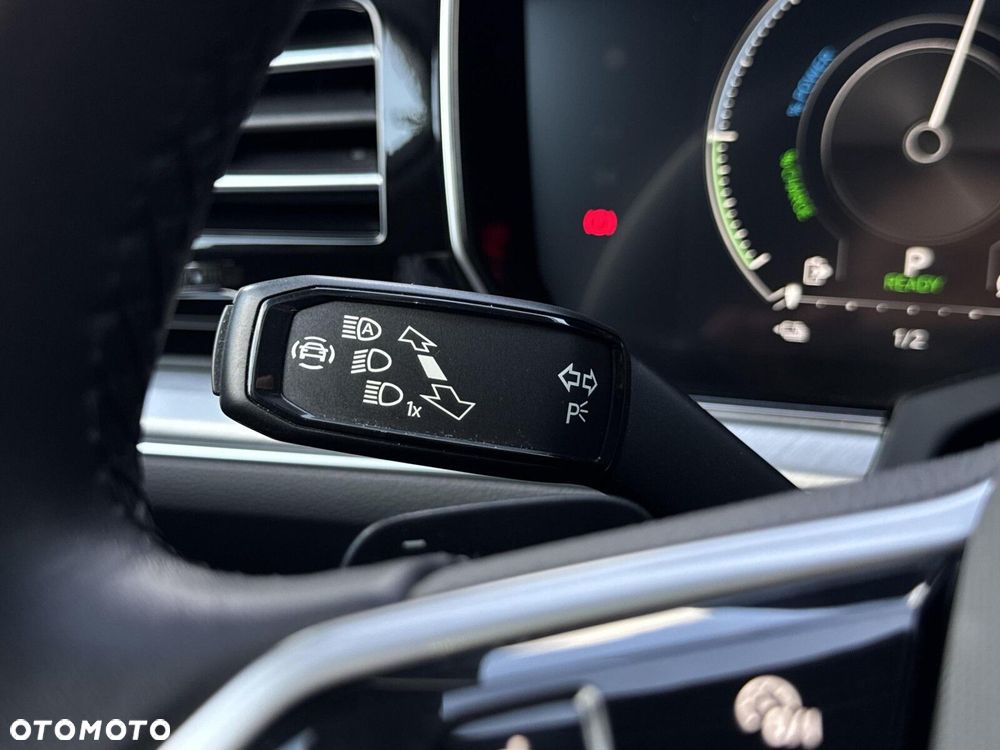 Volkswagen Touareg - 18