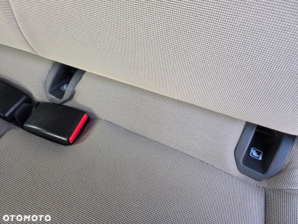 Ford Tourneo Courier ver-1-5-tdci-trend - 17