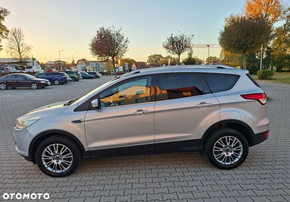 Ford Kuga - 12