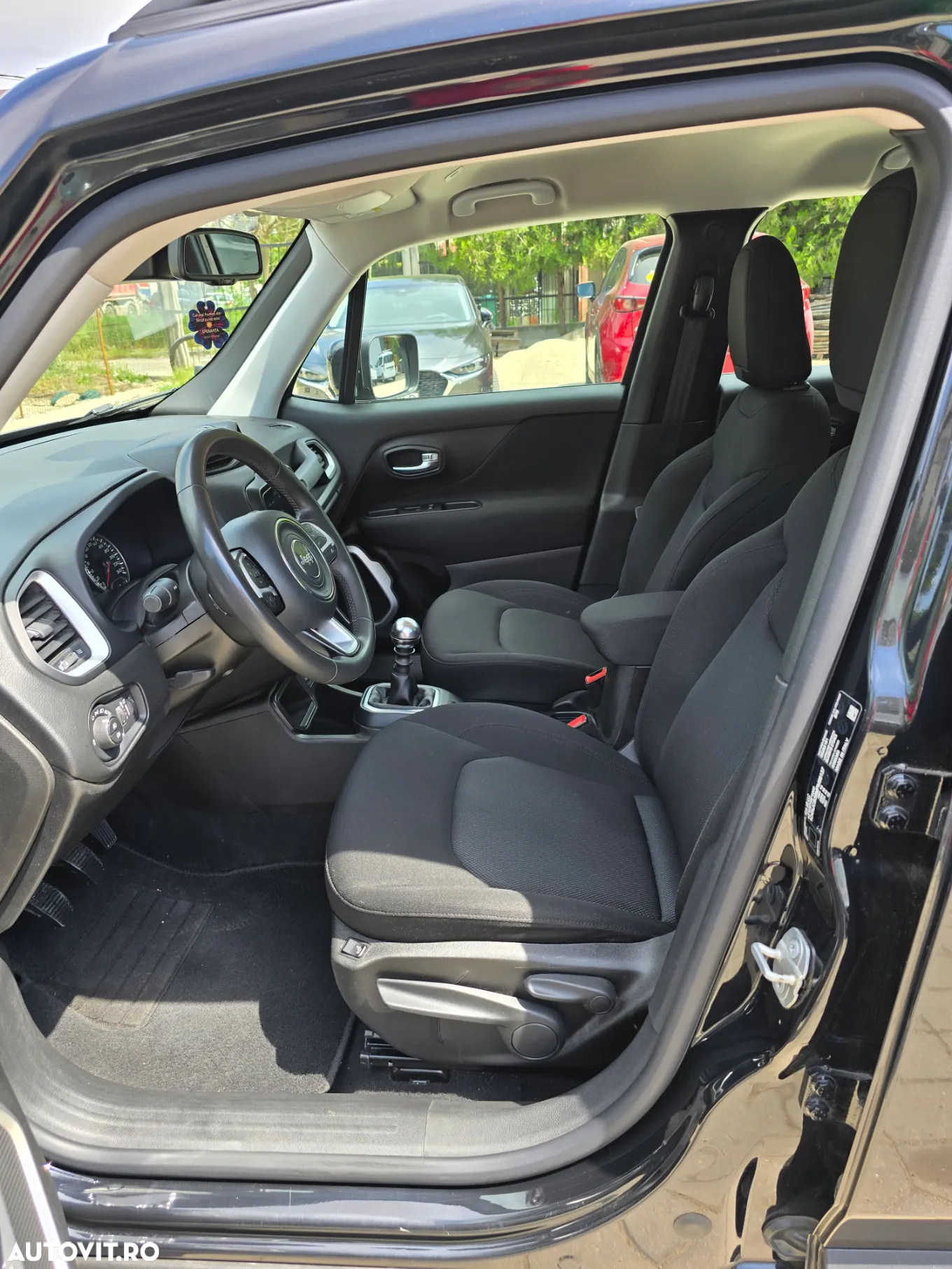 Jeep Renegade 1.0 Turbo 4x2 M6 Longitude - 13