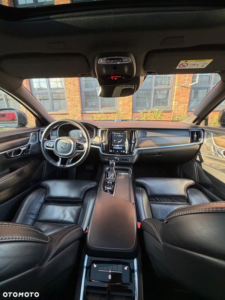 Volvo V90 Cross Country D5 AWD Geartronic - 19