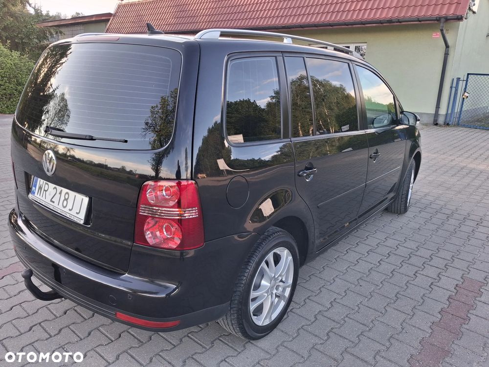 Volkswagen Touran 2.0 TDI DPF Trendline - 6