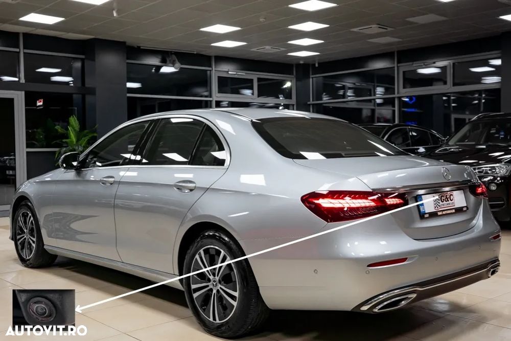 Mercedes-Benz E 220 d 4Matic 9G-TRONIC - 4