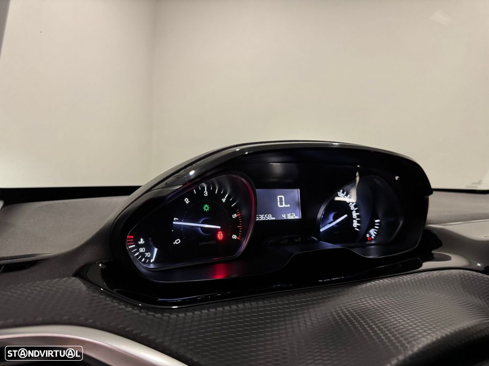 Peugeot 208 1.6 BlueHDi Style - 41