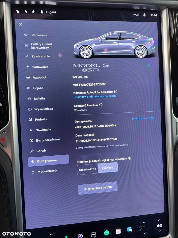 Tesla Model S 85 D - 9