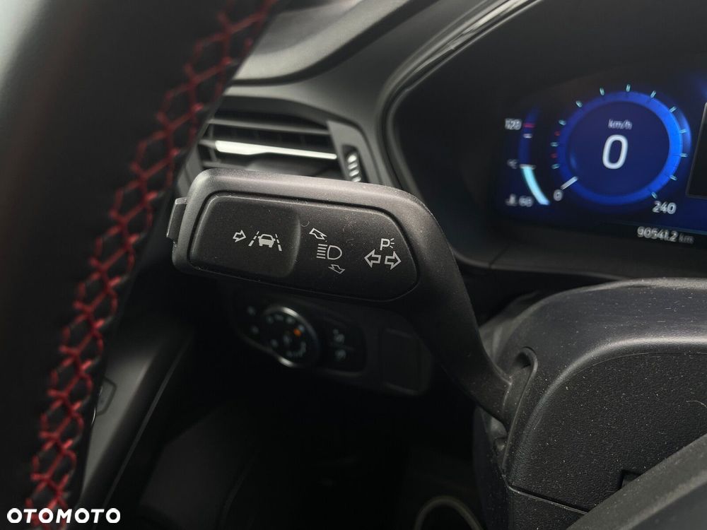 Ford Focus 1.0 EcoBoost mHEV ST-Line X - 21