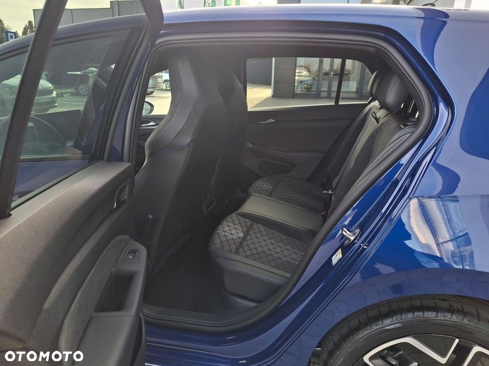 Volkswagen Golf - 17