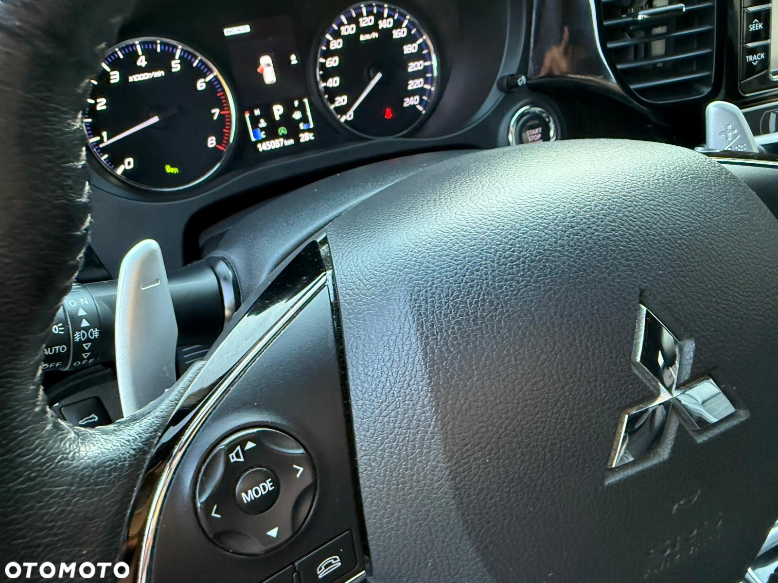 Mitsubishi Outlander 2.0 Instyle Navi 4WD CVT - 16