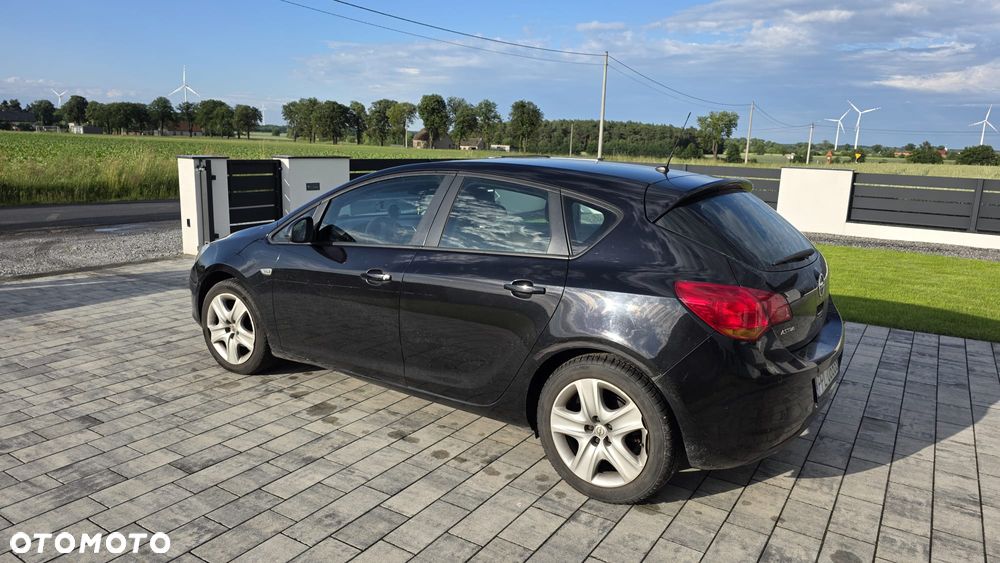 Opel Astra 1.6 - 13