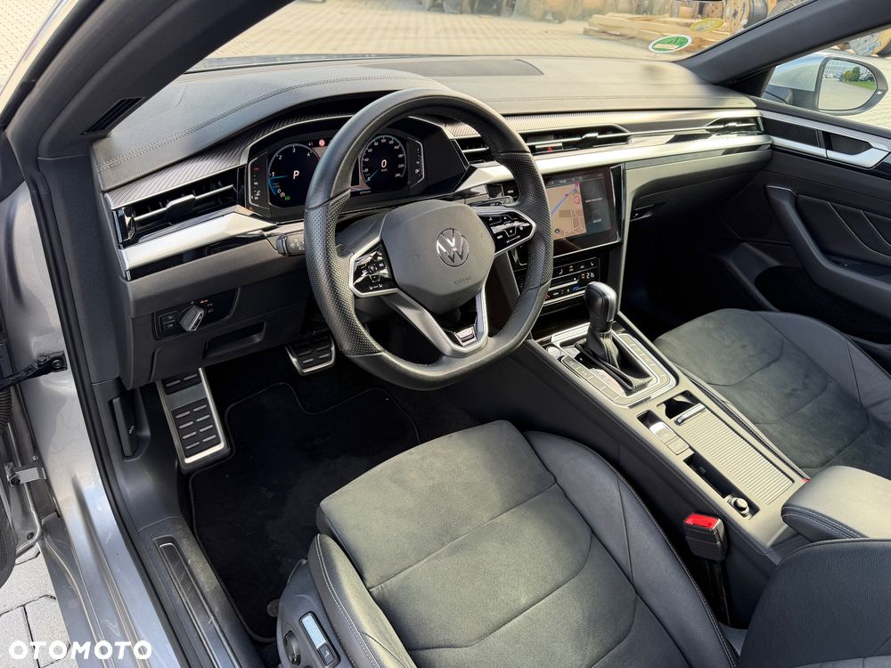 Volkswagen Arteon 2.0 TDI SCR 4Motion DSG R-Line - 14