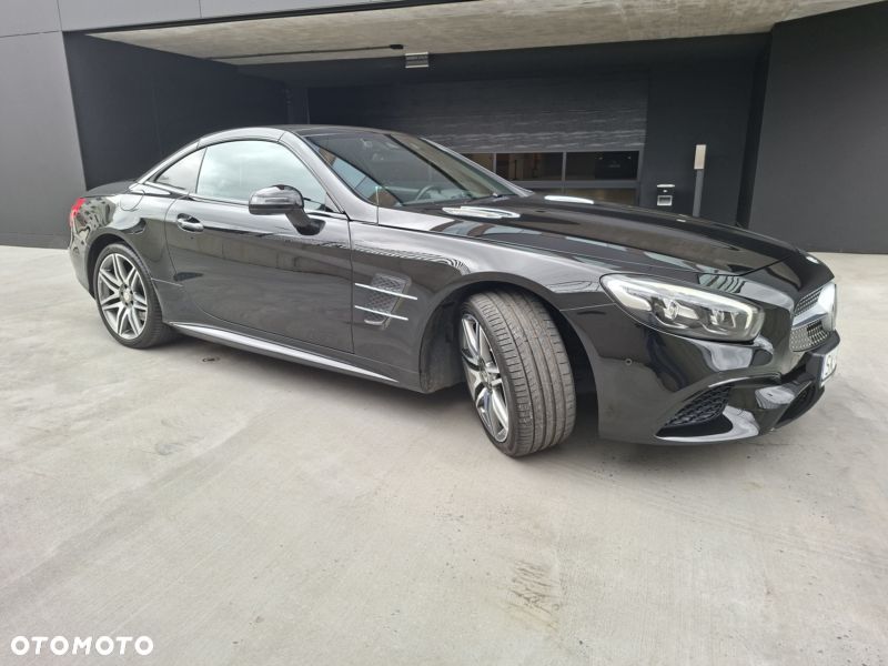 Mercedes-Benz SL - 10